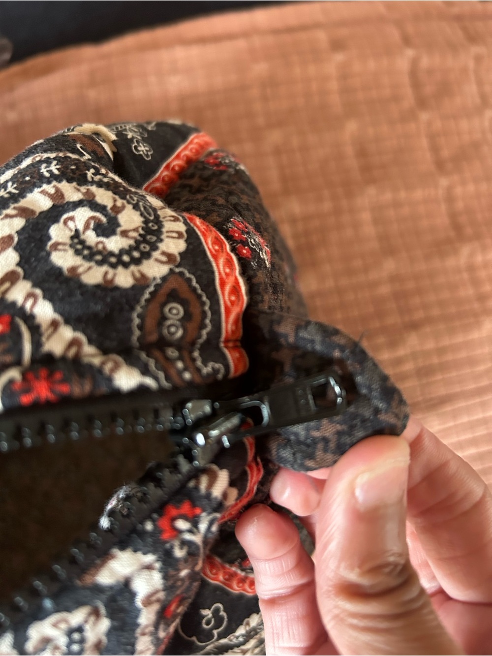 Vintage Vera Bradley Quilted Paisley Print Mini Duffel Bag - Picture 4 of 13
